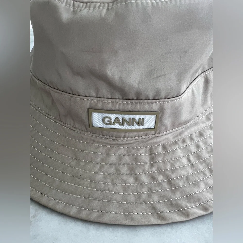 GANNI Tan Bucket Hat - Picture 3 of 10